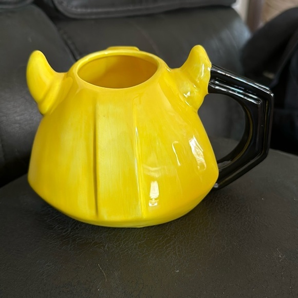 Transformers Bumblebee mug - Picture 2 of 3